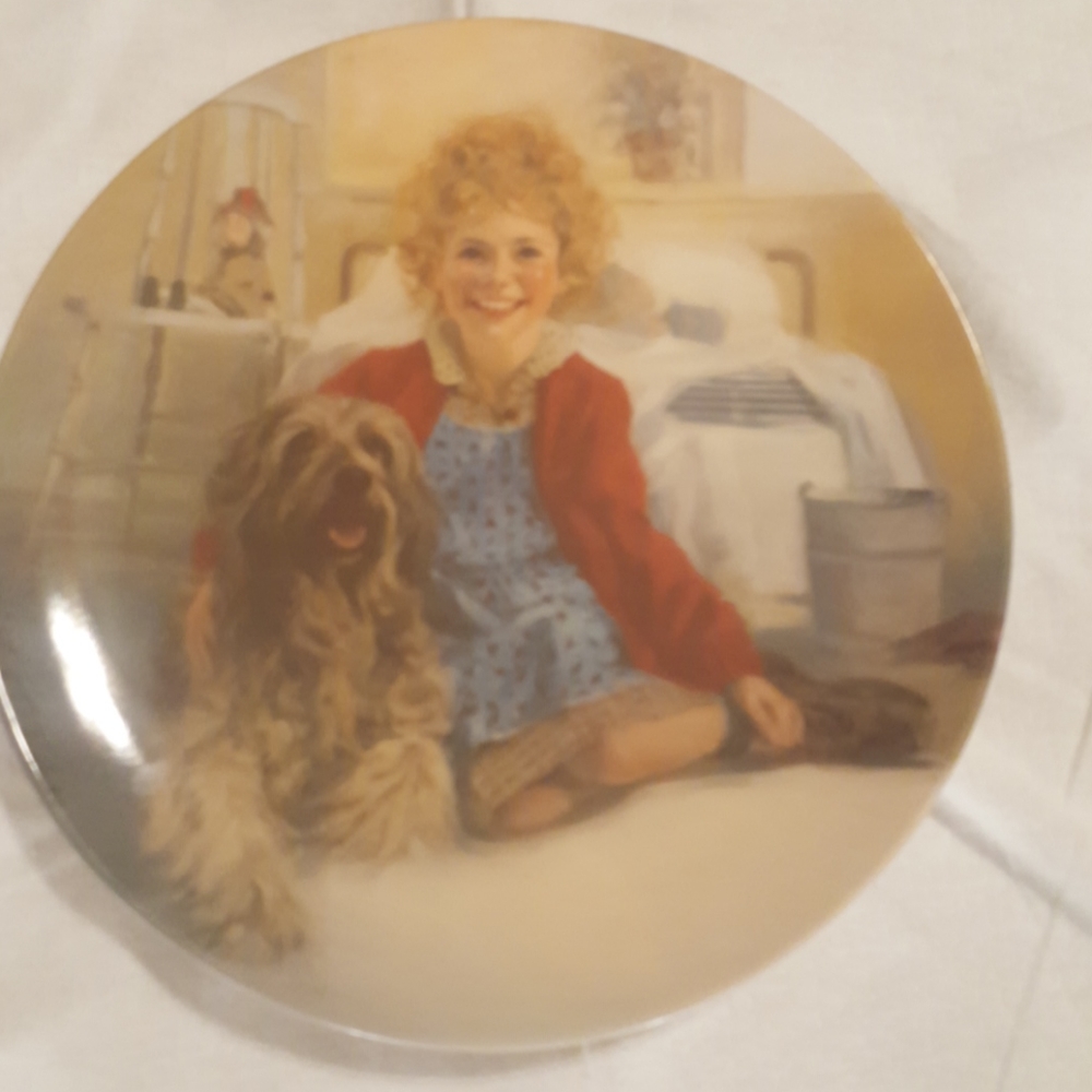 Annie Collectors Plate